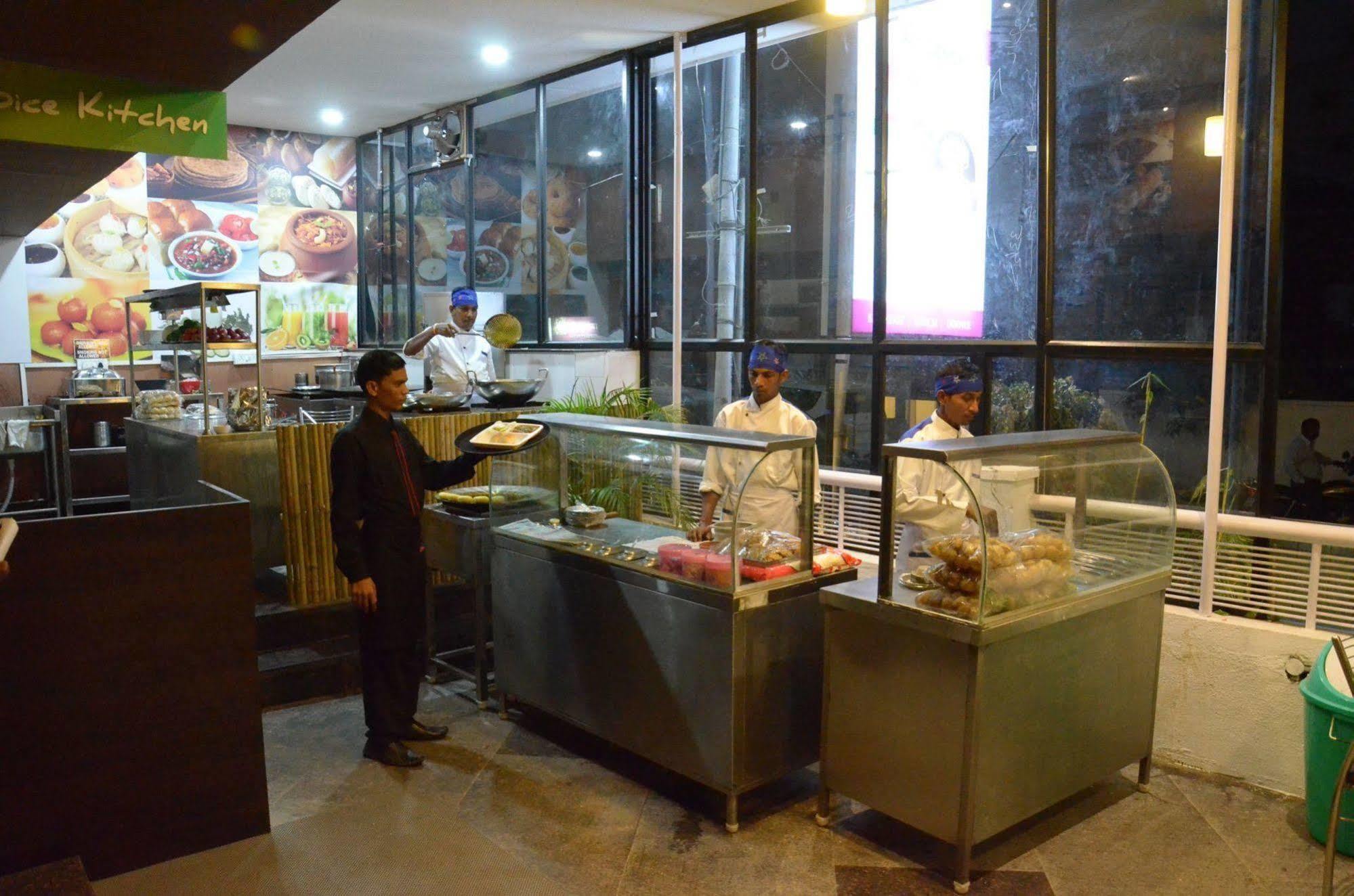 维杰酒店 奥兰加巴德 外观 照片