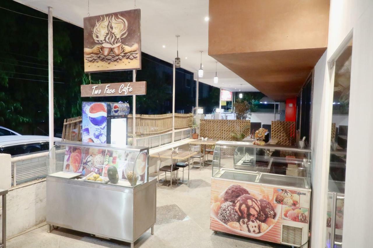 维杰酒店 奥兰加巴德 外观 照片